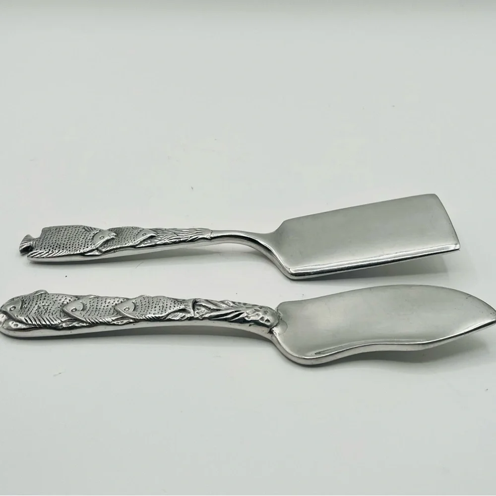 Silver color Fish Design Cheese Knife and Spreader Set